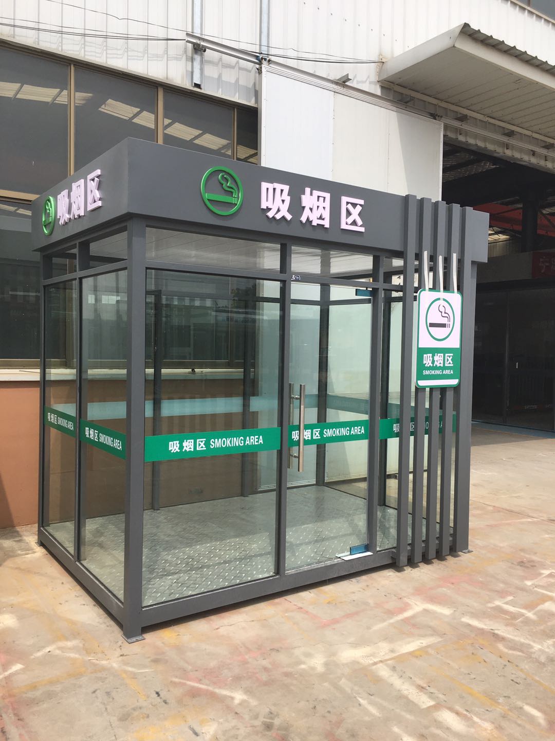 �����^(q��)